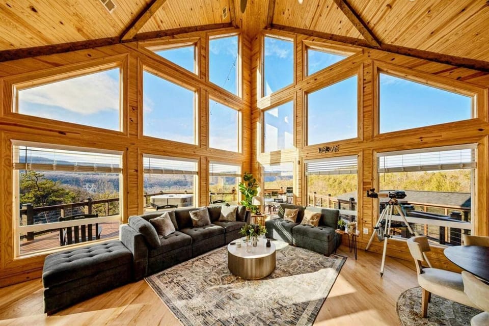 Luxury A Frame 5BR Hot Tub & Mountain Views House in Shenandoah Valley