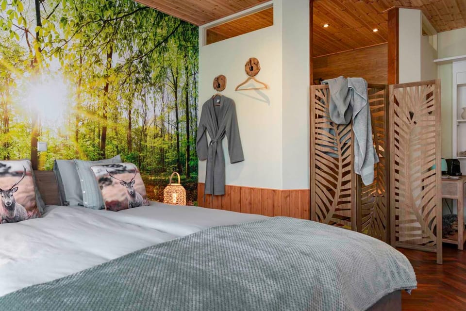 B&B 't Gemeentehuis Bed and Breakfast in Zeeland, Netherlands