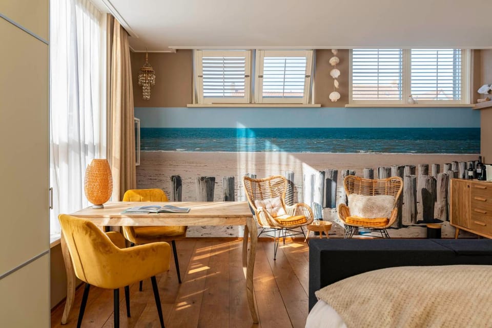 B&B 't Gemeentehuis Bed and Breakfast in Zeeland, Netherlands