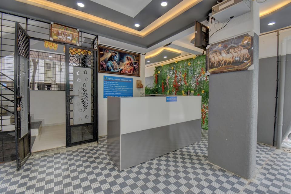 Quite Room in pune city Hotel in Pune