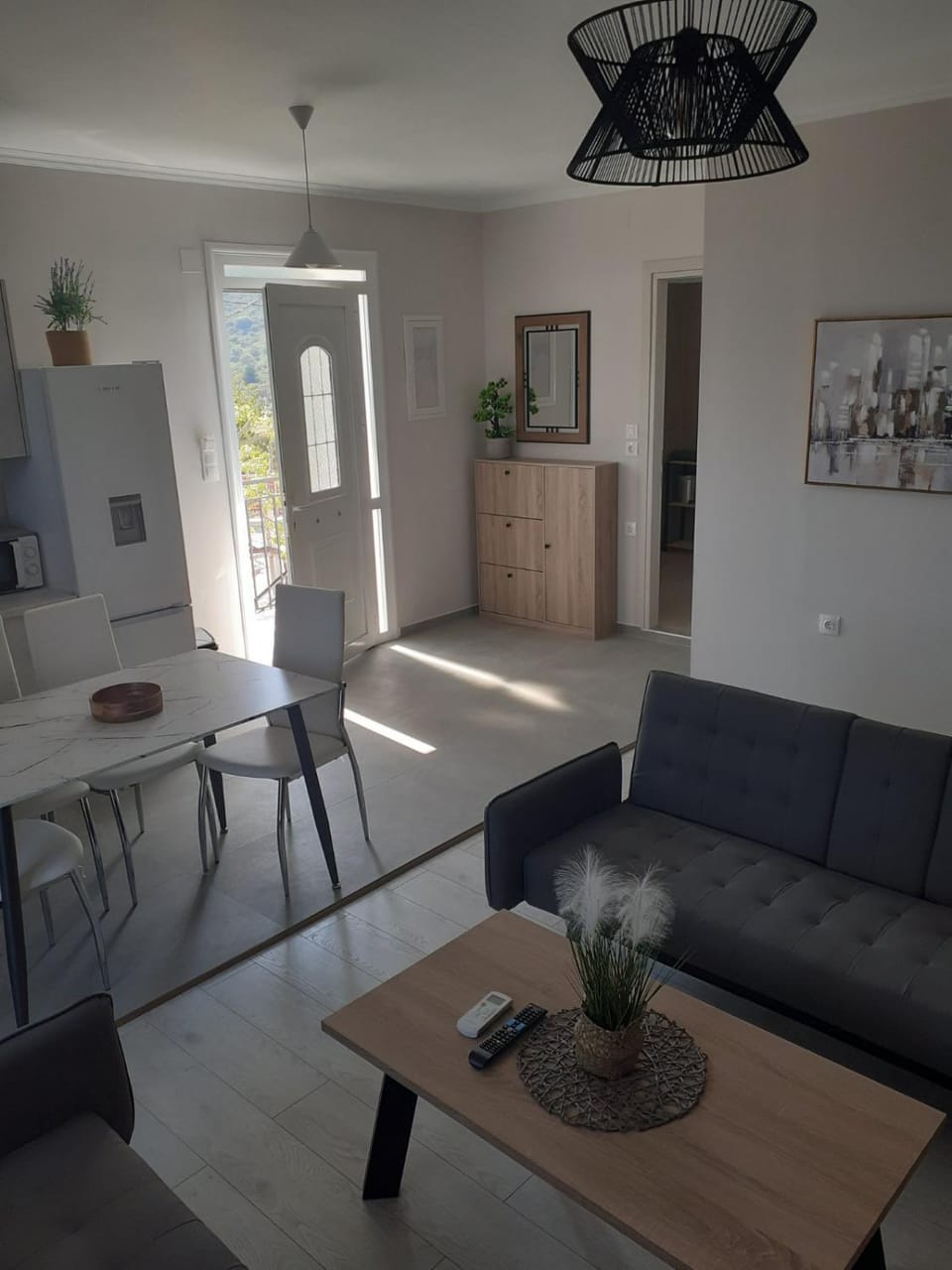 Kitchen or kitchenette, Living room, Seating area