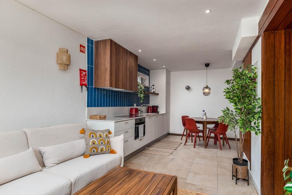 Kitchen or kitchenette, Living room, Dining area, stove