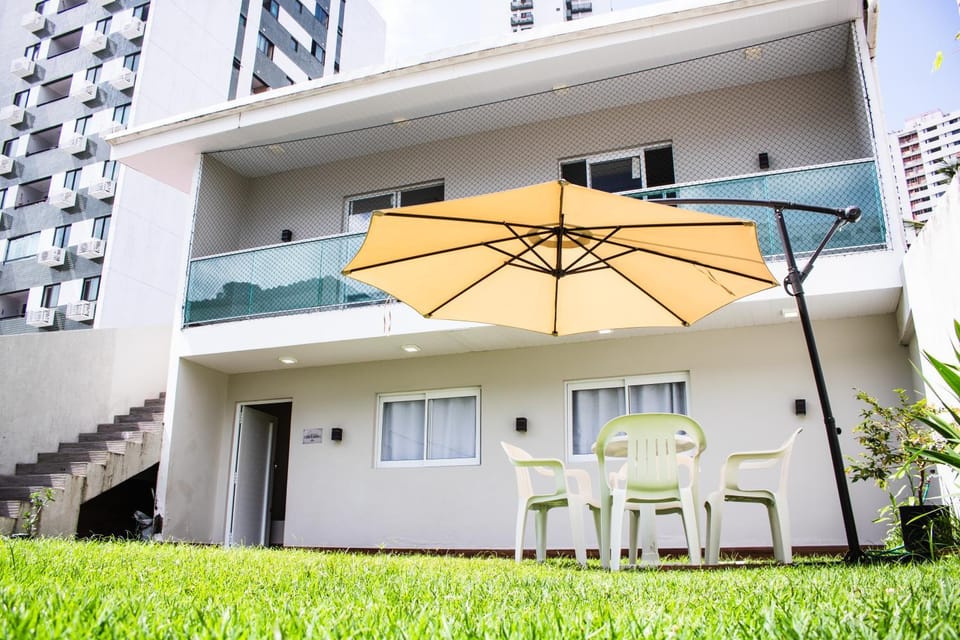 Property building, Patio, Garden, Garden, Balcony/Terrace, Balcony/Terrace