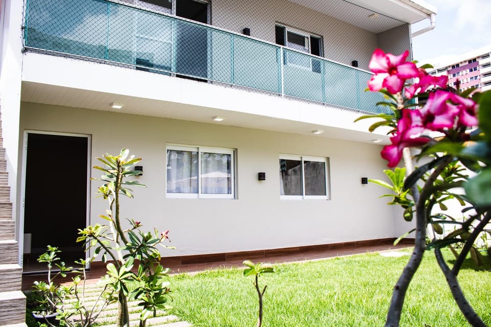Property building, Garden, Garden, Balcony/Terrace, Garden view
