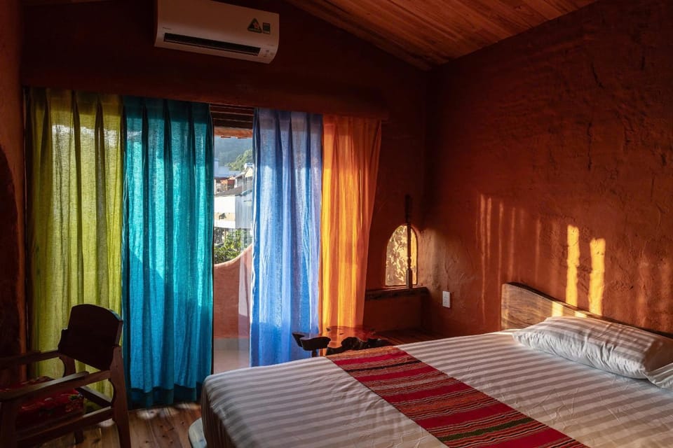 Nắng Hotels Bắc Yên Hotel in Laos
