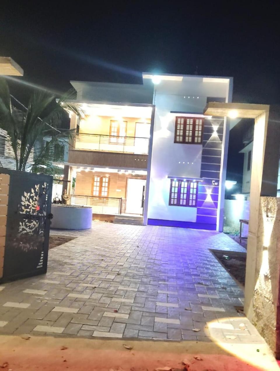 Property building, Night