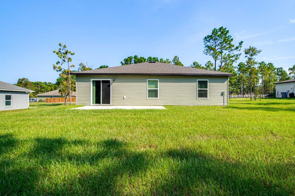 Tranquil Getaway w/ Spacious Yard in Brooksville! House in Florida