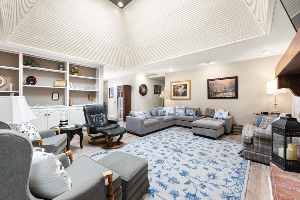 Living room, Seating area