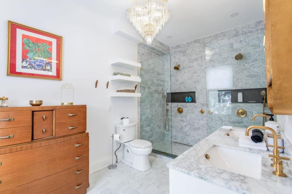 Luxury 5BR Home Perfect for Groups Apartment in Pittsburgh