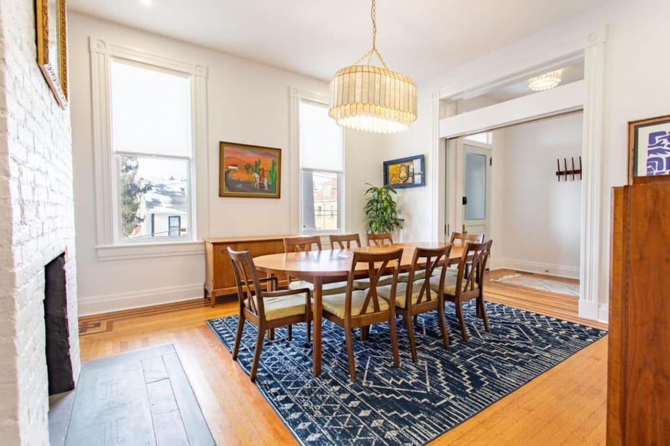 Luxury 5BR Home Perfect for Groups Apartment in Pittsburgh