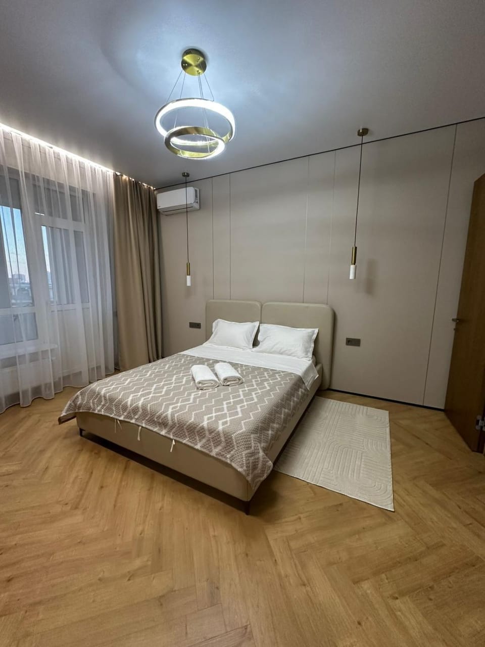 Bed, Photo of the whole room, Bedroom, wardrobe