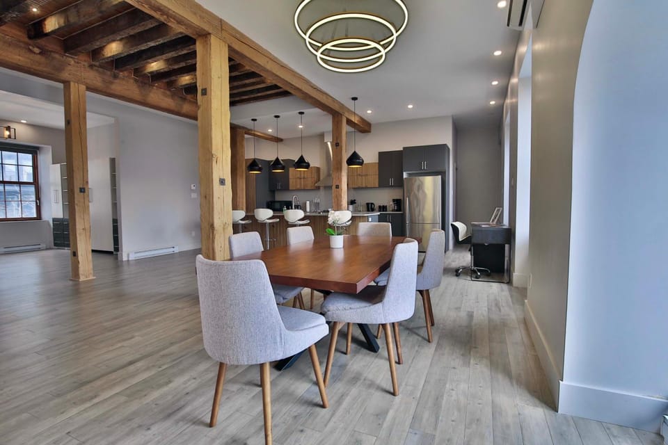 Seating area, Dining area