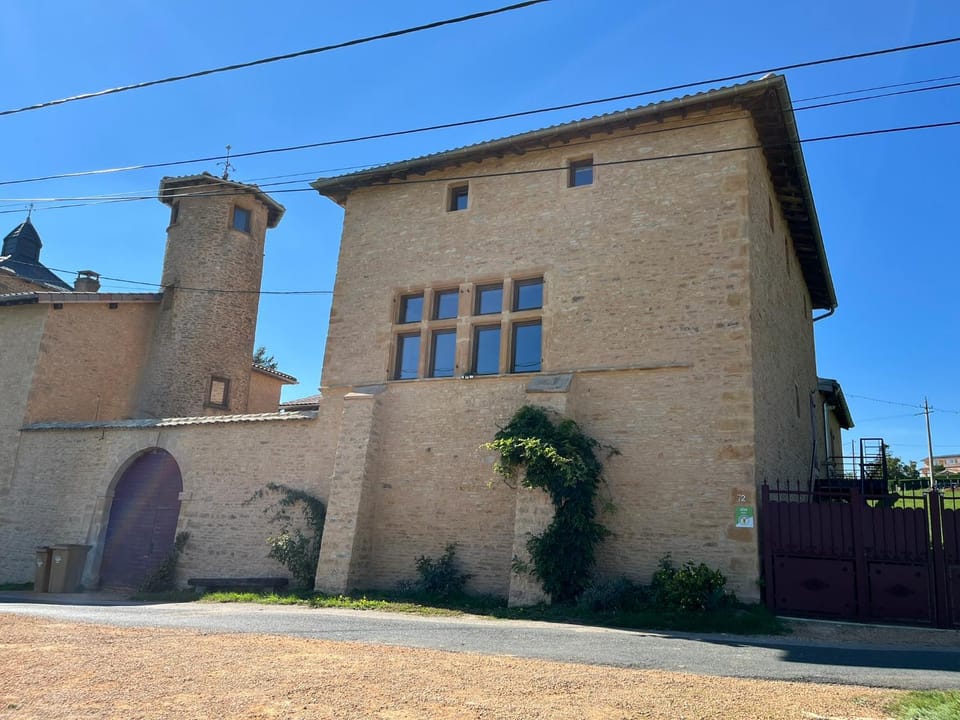 Property building, Facade/entrance