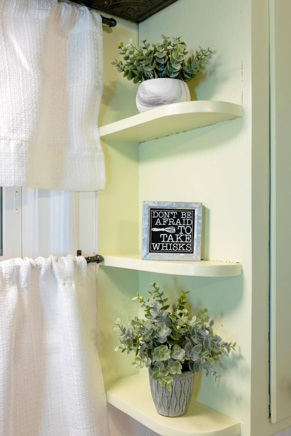 Living room, Decorative detail, Bedroom