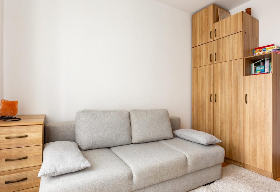 Bedroom, wardrobe