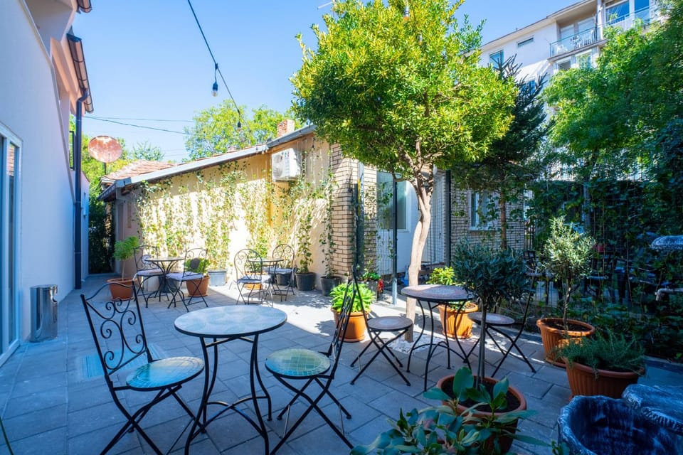 Garden, Garden, Balcony/Terrace