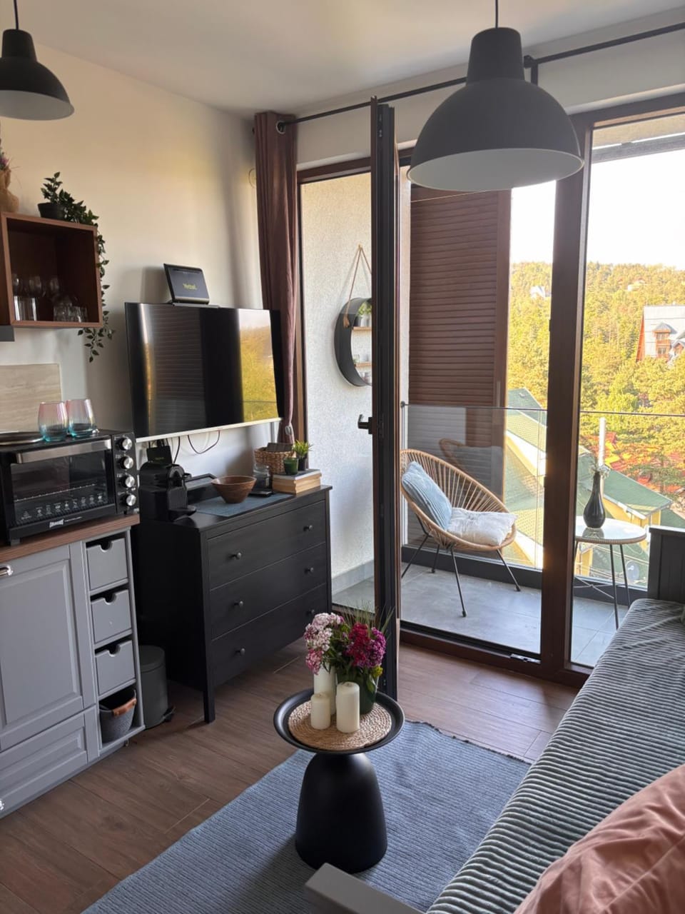 Bed, Kitchen or kitchenette, Living room, Photo of the whole room