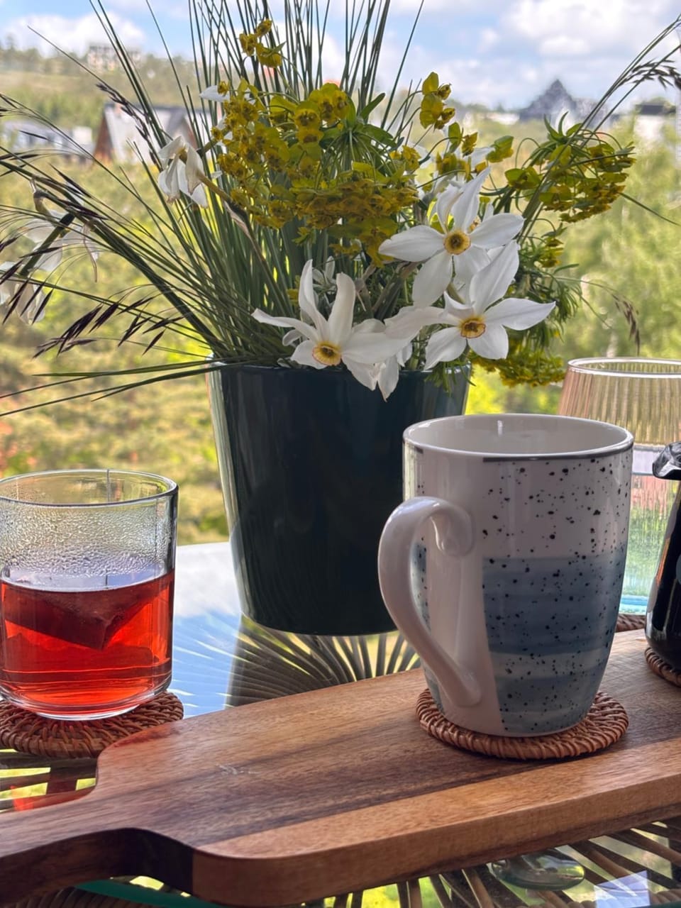 Coffee/tea facilities, Mountain view