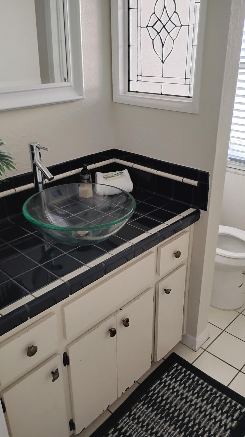 Sun Harbor-4 min walk to the beach, dog friendly boat dock, free parking House in Clearwater Beach