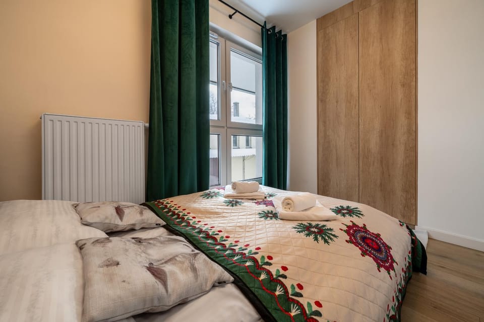 Bed, Photo of the whole room, Bedroom, towels, wardrobe