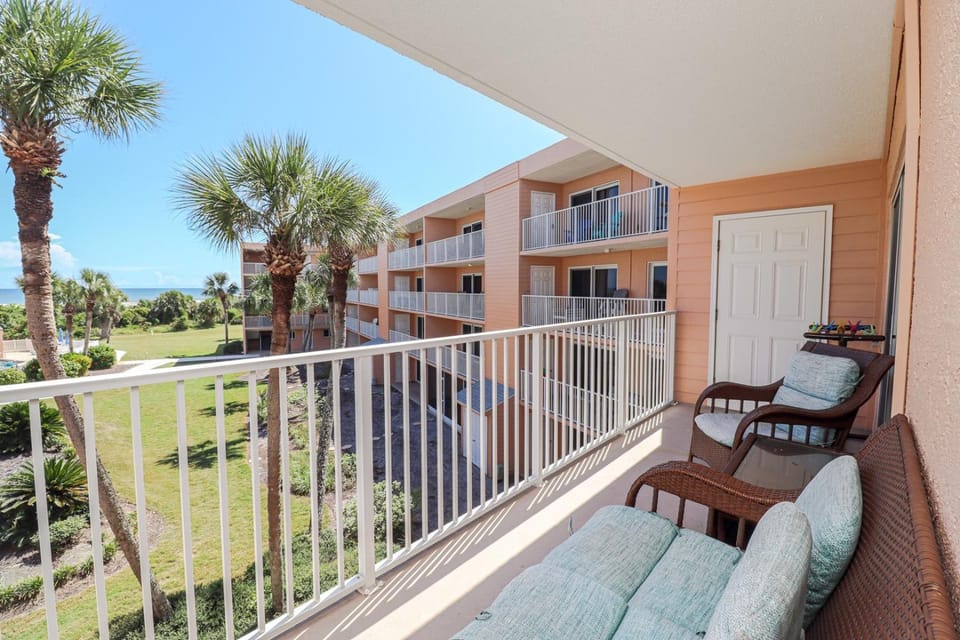 St Augustine Beach & Tennis Club 301 House in Saint Augustine Beach