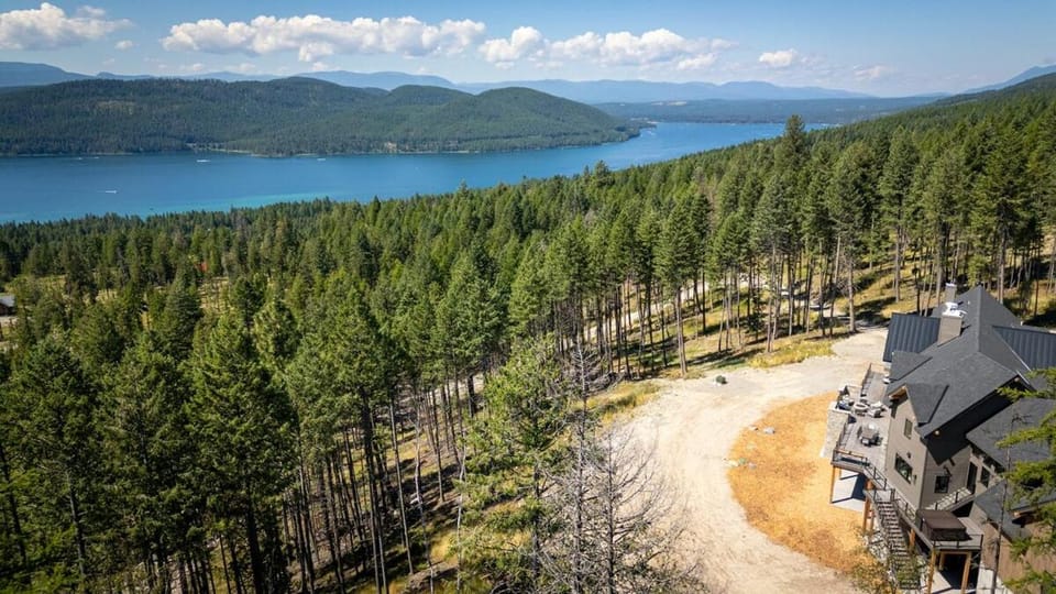 Great Northern Mountain Escape House in Whitefish