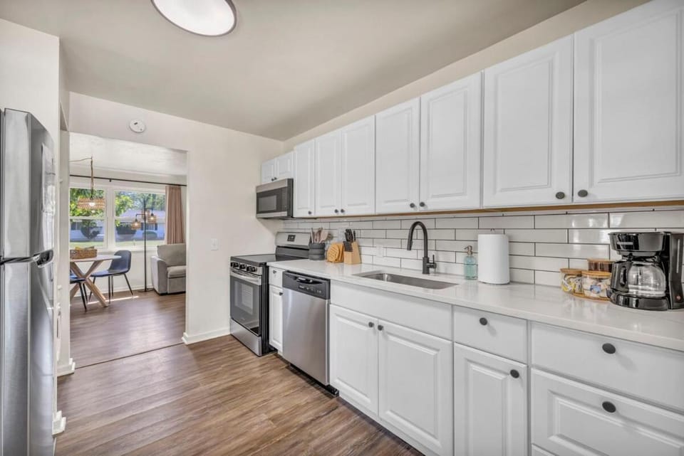 Fenced & Pet-Friendly! Modern 2BR Retreat! CLE-BW House in Ohio