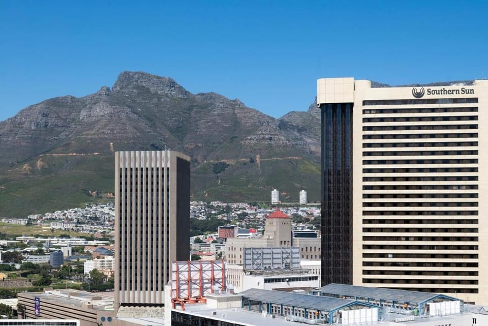 City Glimpse, Mountain Whisper Apartment in Cape Town