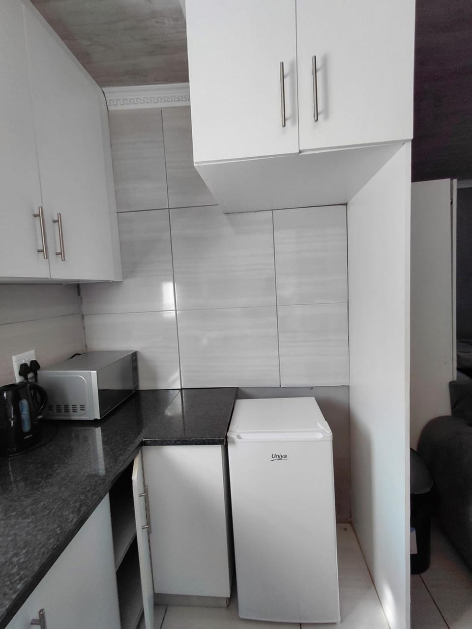 Mama R's Budget-friendly BACKROOM 2 Apartment in KwaZulu-Natal