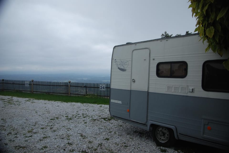 Weinberg-Panorama-Mietcamp Campground/ 
RV Resort in Styria