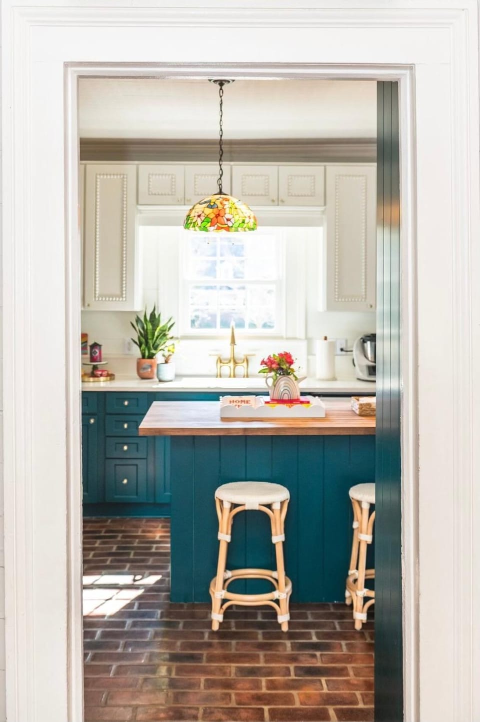 Eclectic 1906 Farmhouse 2 Acres Hammocks & Charm House in Huntersville