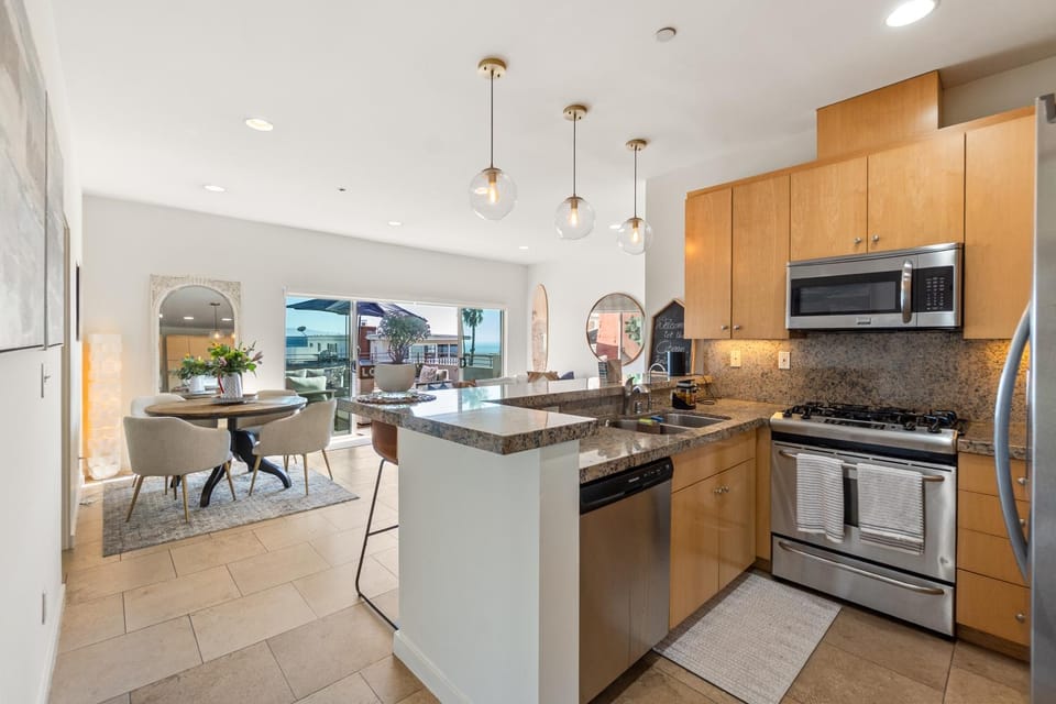 Ocean View condo in the heart of Manhattan Beach Apartment in Manhattan Beach
