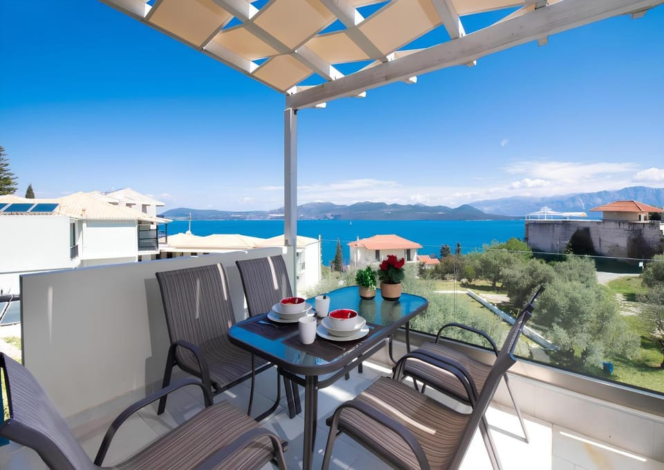 Day, Natural landscape, View (from property/room), Balcony/Terrace, Living room, Seating area, Sea view