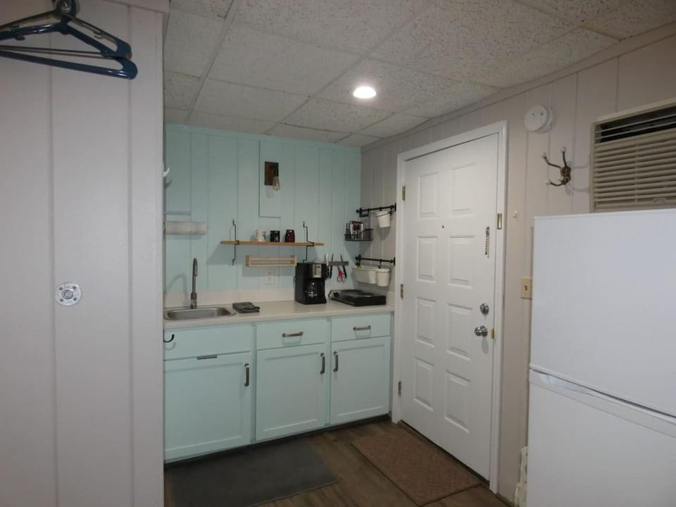 Happy Hour at Windcliff! Studio condo at Shanty Creek Resort Apartment in Michigan