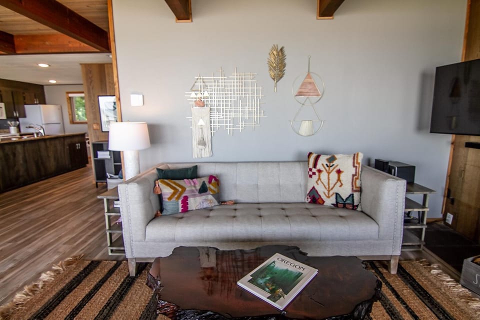 Ocean Front on Miles of Sandy Beach! Boho Shores House in San Marine