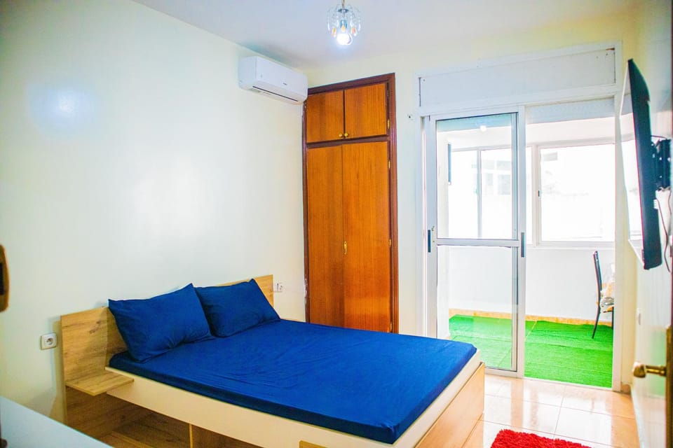 Bed, TV and multimedia, Bedroom, air conditioner