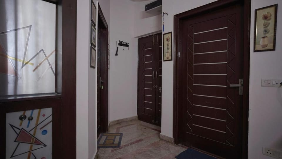 Lovey studio artistic vibe Apartment in Noida