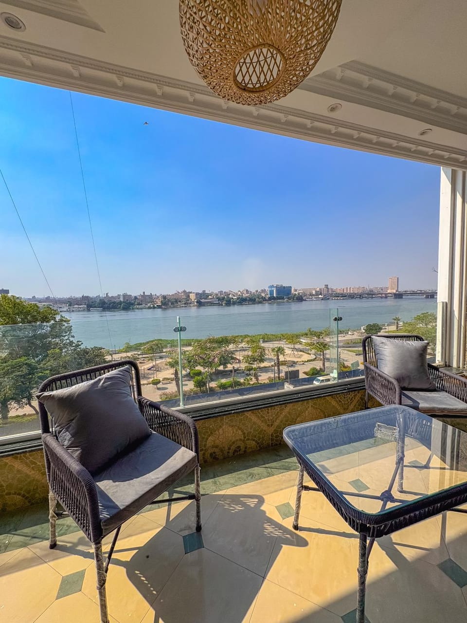 Day, Natural landscape, View (from property/room), Balcony/Terrace, Living room, Seating area, Lake view, River view, Sea view