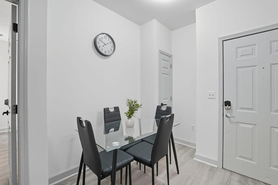 Bright & Stylish 2-Bed, 2-Bath Apartment Apartment in Memphis