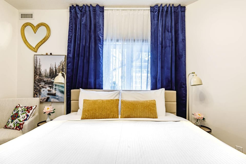 Bed, Bedroom