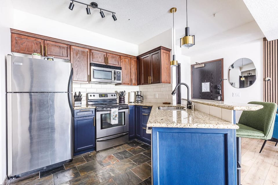 Seating area, dishwasher, oven, stove, toaster, kitchen
