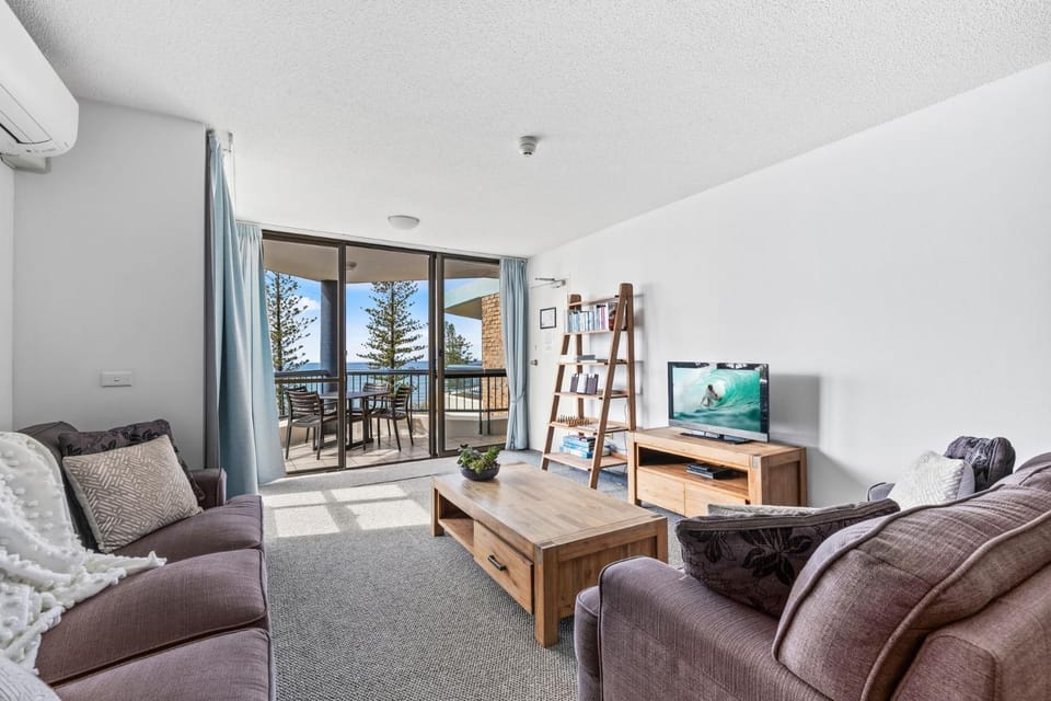 Seapoint Unit 20, 32 Victoria Tce, Kings Beach Apartment in Kings Beach