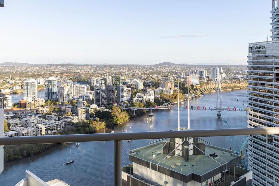 Amazing 2Bed-2Bath-1Car-Balcony-Views - CBD Apartment in Kangaroo Point