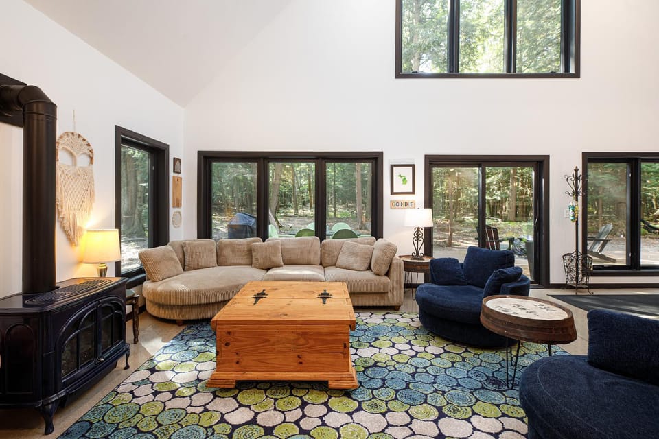 Isla Fern - Modern Cabin Retreat at Sleeping Bear Dunes Cabin in Michigan
