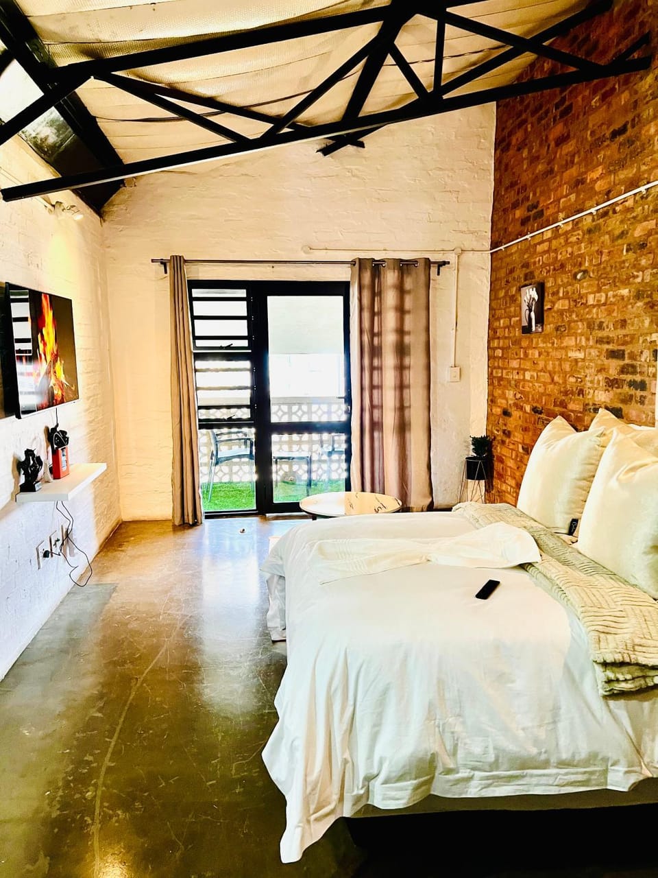 Cosy stay at 371 Craftsmanship Maboneng Apartment in Johannesburg