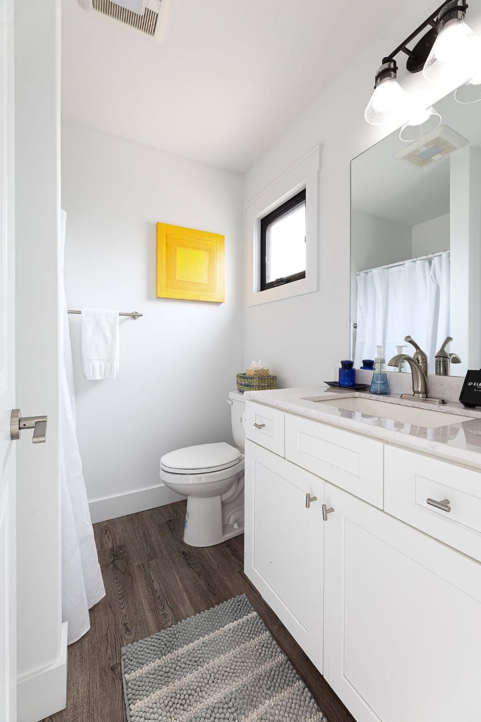 Waterscape Loft at City Limit Lofts - Walk & Bike to Downtown Apartment in Traverse City