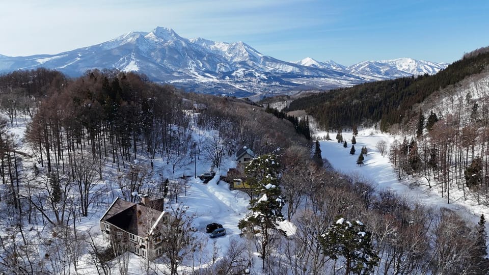 Nearby landmark, Day, Natural landscape, Bird's eye view, Winter, Mountain view