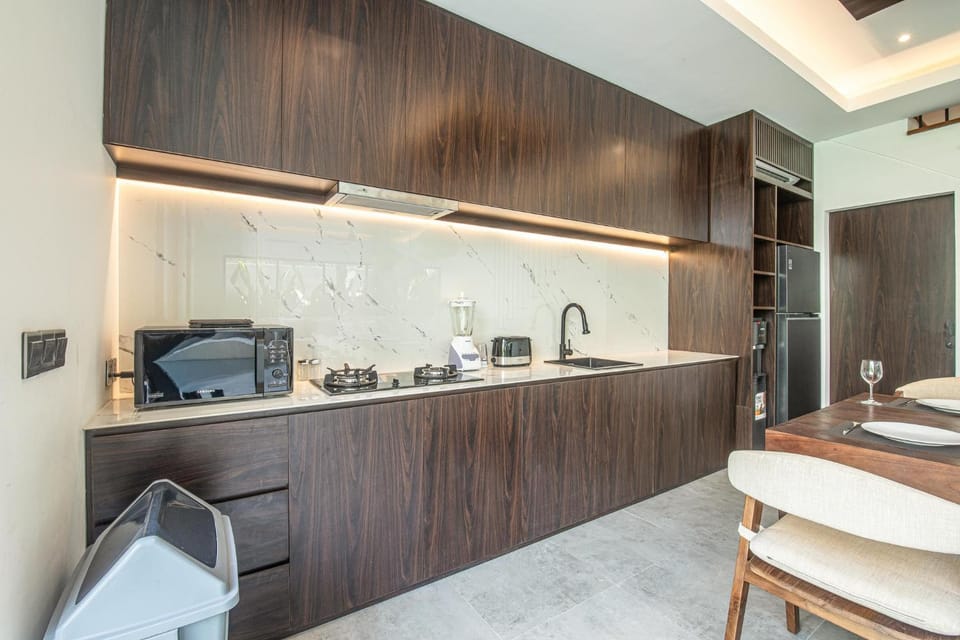 Tropical Elegance 5BR Canggu Villa Near Beach Villa in North Kuta