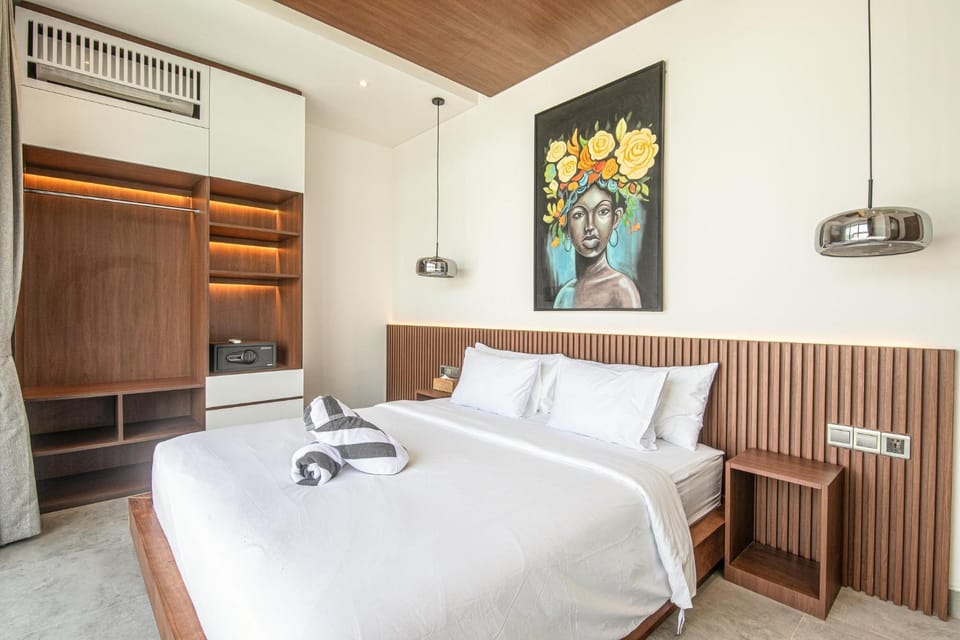 Tropical Elegance 5BR Canggu Villa Near Beach Villa in North Kuta