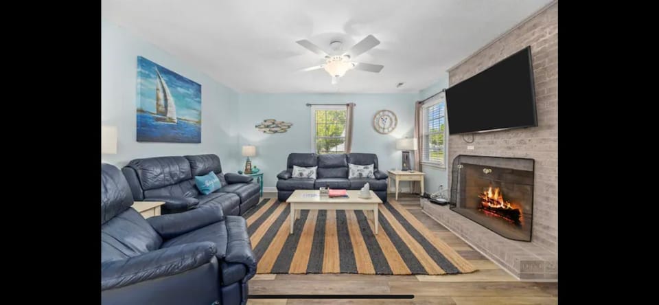 Living room, fireplace